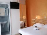 Standard Triple room with balcony