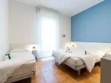 2 Bedrooms Quintuple Apartment