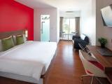 Premier room