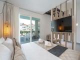Premium room with balcony and with pool view
