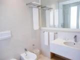 Standard Triple room with sea view