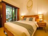 Deluxe Double room with pool view