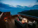 Standard room with mountain view