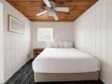 3 Bedrooms Cottage with lake view
