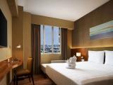 Deluxe Quadruple room with courtyard view