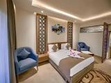 Deluxe Double room with pool view