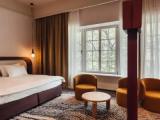 Grand room