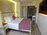 Luxury Double room with partial sea view