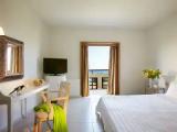 Triple room with garden view