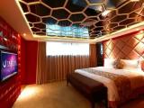 1 Bedroom Suite