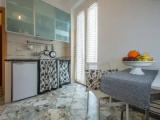 1 Bedroom Apartment with balcony