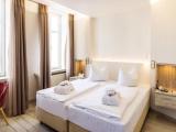 Standard Double room with view