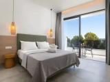 Standard room with partial sea view