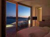Executive Suite with mountain view