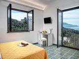 Deluxe room with sea view