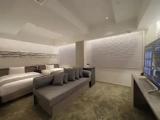 Junior Corner Suite