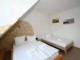 2 Bedrooms Apartment with harbour view