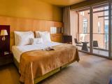Suite with balcony