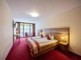 2 Bedrooms Standard Family room with balcony and with mountain view