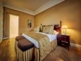 Suite with balcony and with lake view