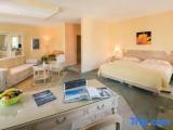 Suite with partial view