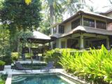 2 Bedrooms Villa