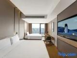 Standard Family room with courtyard view
