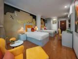 Standard Double room with city view