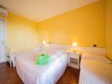 Deluxe Quadruple room with sea view