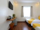 Superior Twin room with garden view