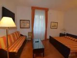 Standard Triple room with balcony