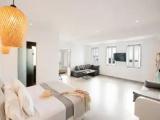 Executive Suite with mountain view