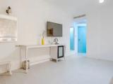 Economy Basement room