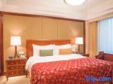 Executive Suite with lake view