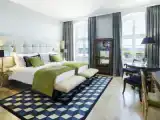 Quadruple Suite seafront