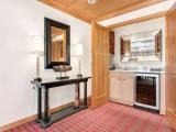 Penthouse Suite