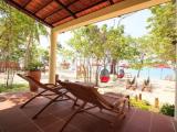 Bungalow beachfront