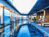 Suite oceanfront