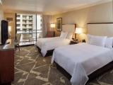 1 Bedroom Diamond Head Tower Accessible Double Suite with ocean view