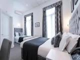 Classic Triple room with balcony