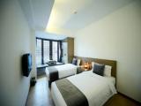 3 Bedrooms Standard Family room