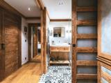 Superior room with balcony and with mountain view