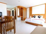 Superior room with pool view