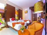 Deluxe Double room with pool view