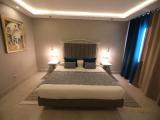 3 Bedrooms Apartment