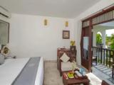Superior room with balcony and with garden view