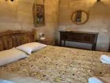 Standard room with mountain view