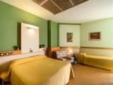 Standard Triple room with balcony