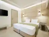 Standard Twin room with inland view