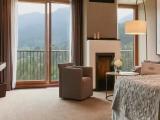 Standard room with mountain view